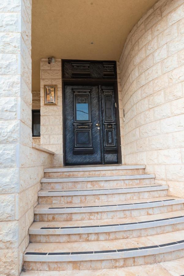 Grace Holon Villa & Pool Εξωτερικό φωτογραφία