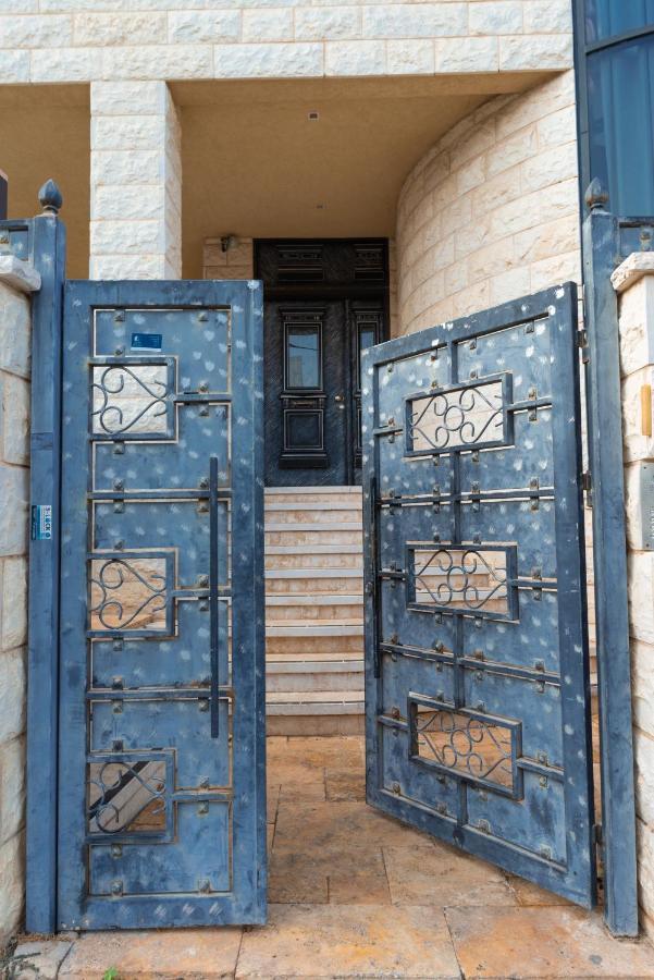 Grace Holon Villa & Pool Εξωτερικό φωτογραφία