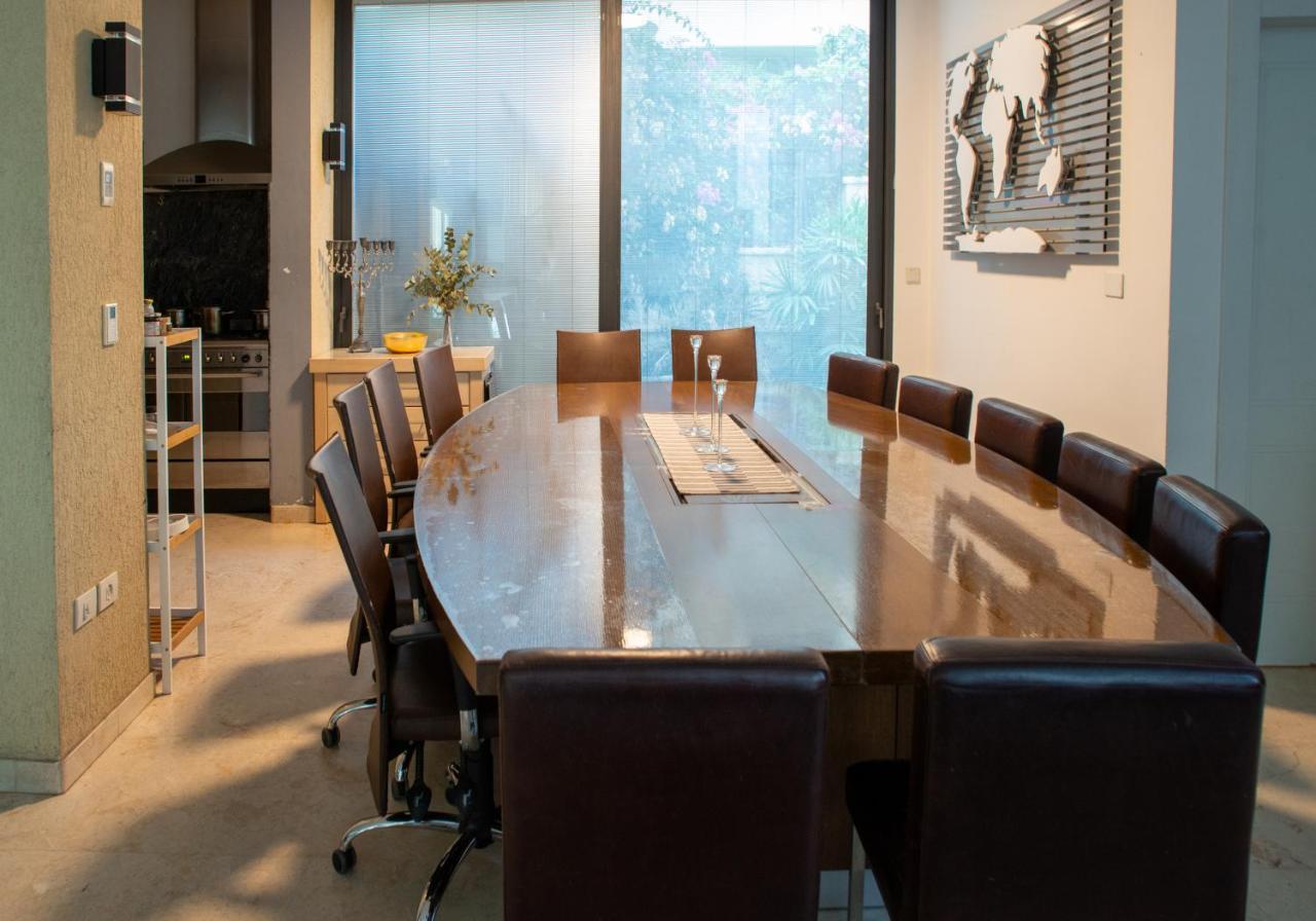 Grace Holon Villa & Pool Εξωτερικό φωτογραφία