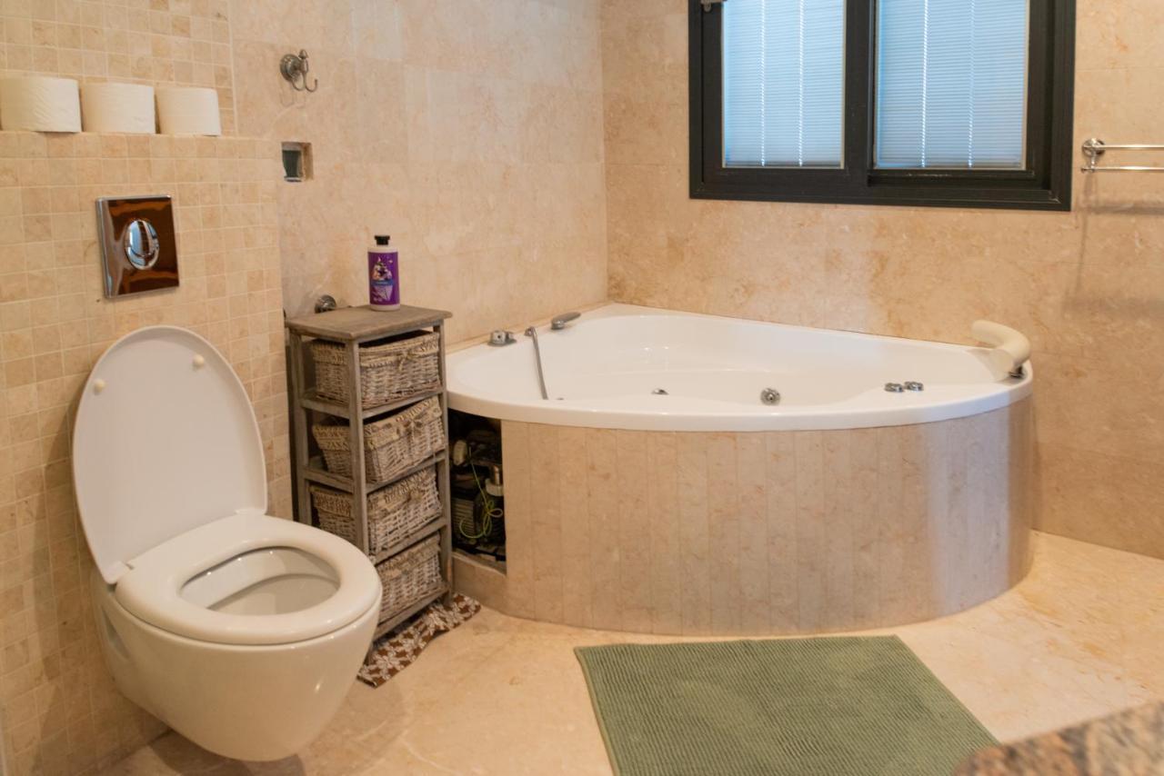 Grace Holon Villa & Pool Εξωτερικό φωτογραφία