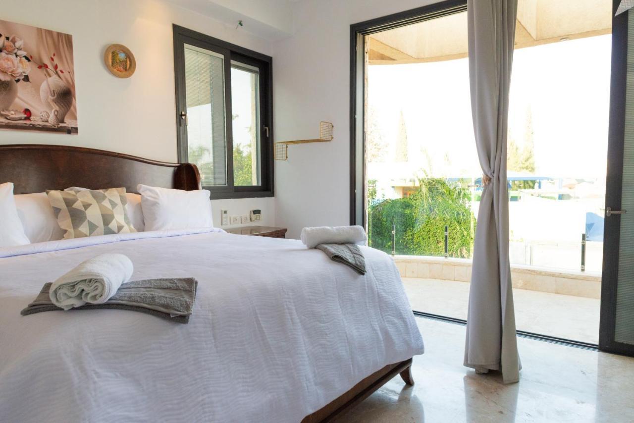 Grace Holon Villa & Pool Εξωτερικό φωτογραφία