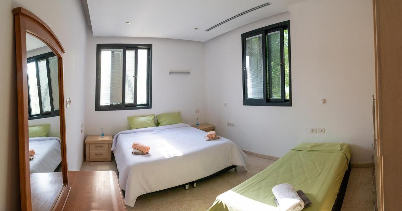 Grace Holon Villa & Pool Εξωτερικό φωτογραφία