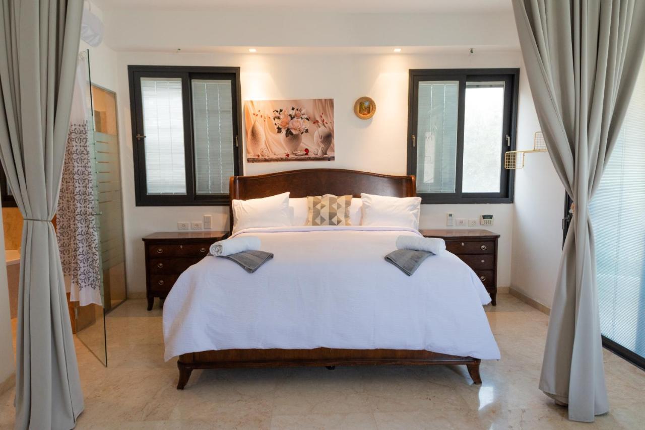Grace Holon Villa & Pool Εξωτερικό φωτογραφία