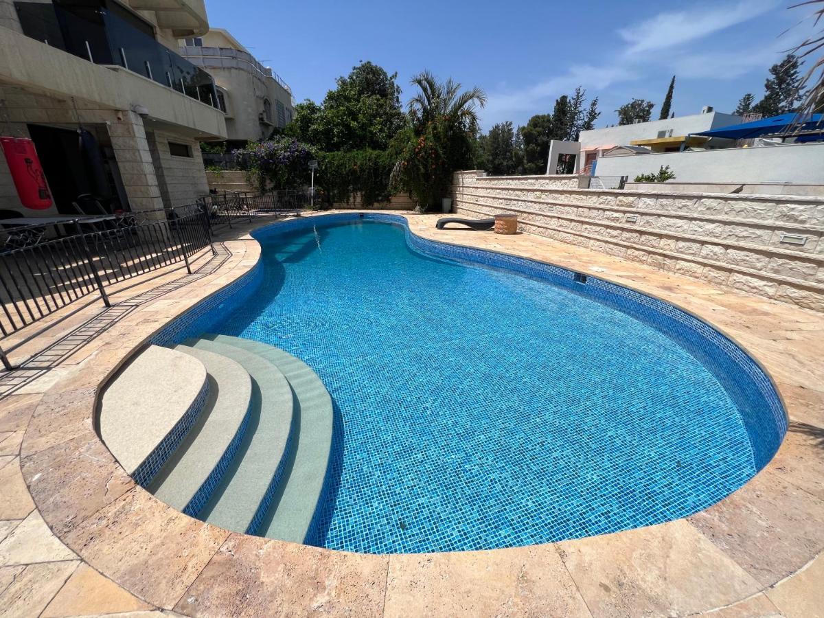 Grace Holon Villa & Pool Εξωτερικό φωτογραφία
